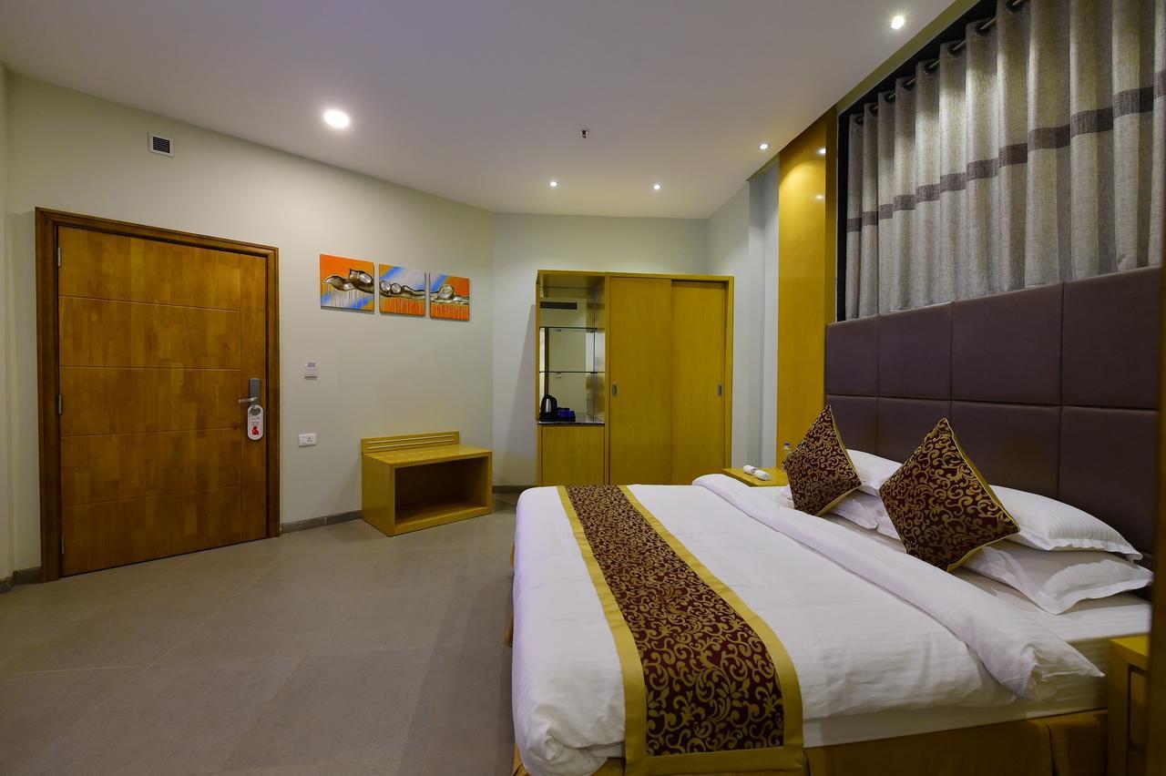 Hotel H - Sandhill Hotels Private Limited Ānand 외부 사진