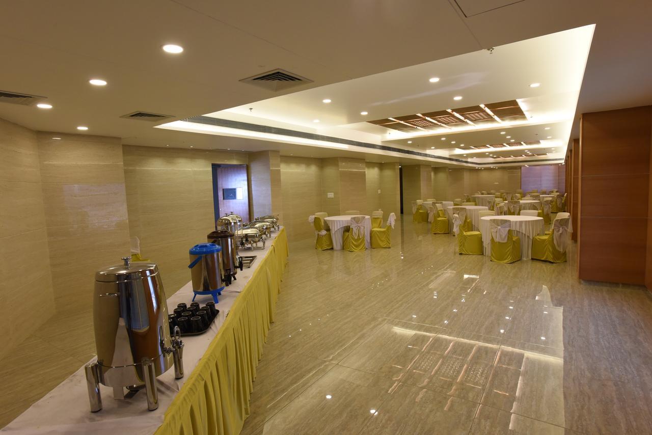 Hotel H - Sandhill Hotels Private Limited Ānand 외부 사진