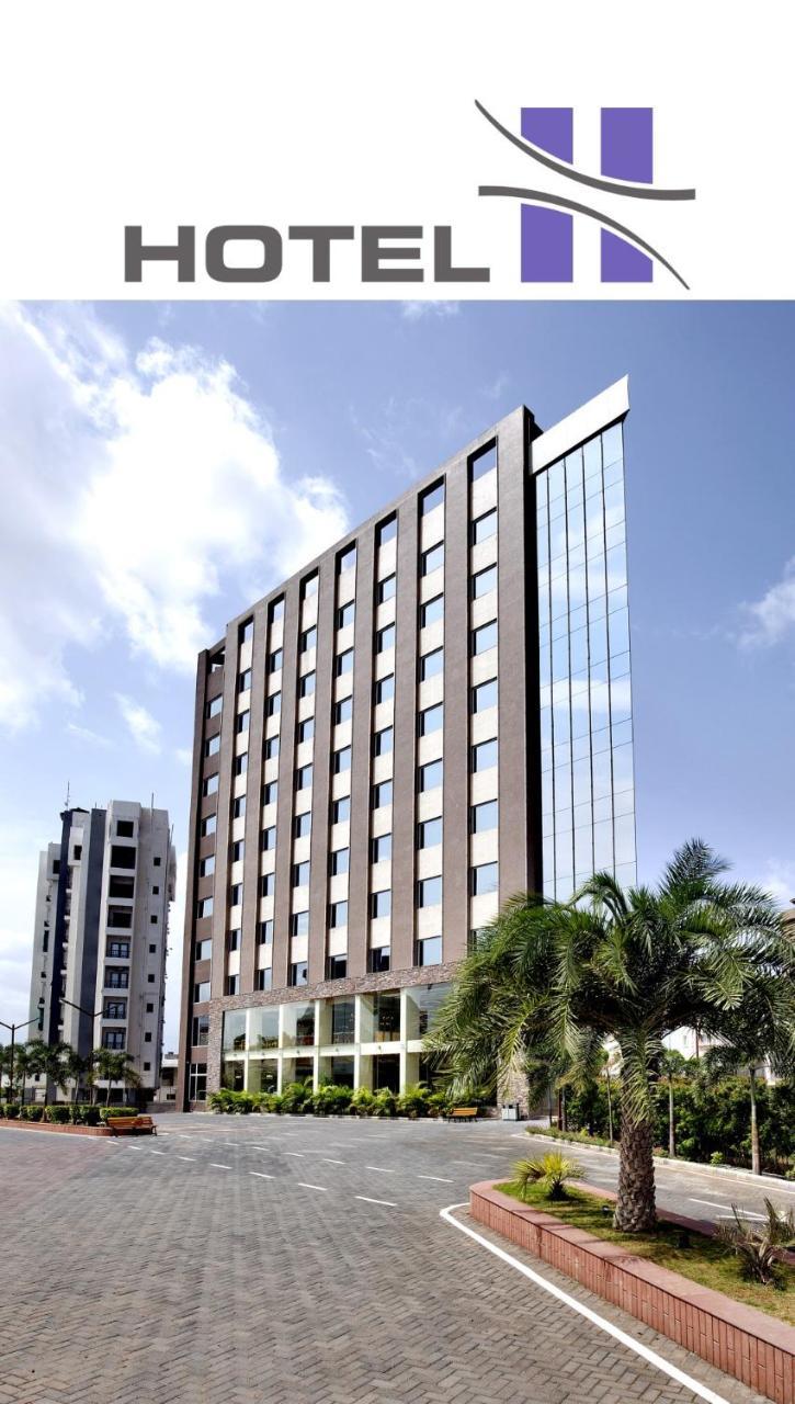 Hotel H - Sandhill Hotels Private Limited Ānand 외부 사진